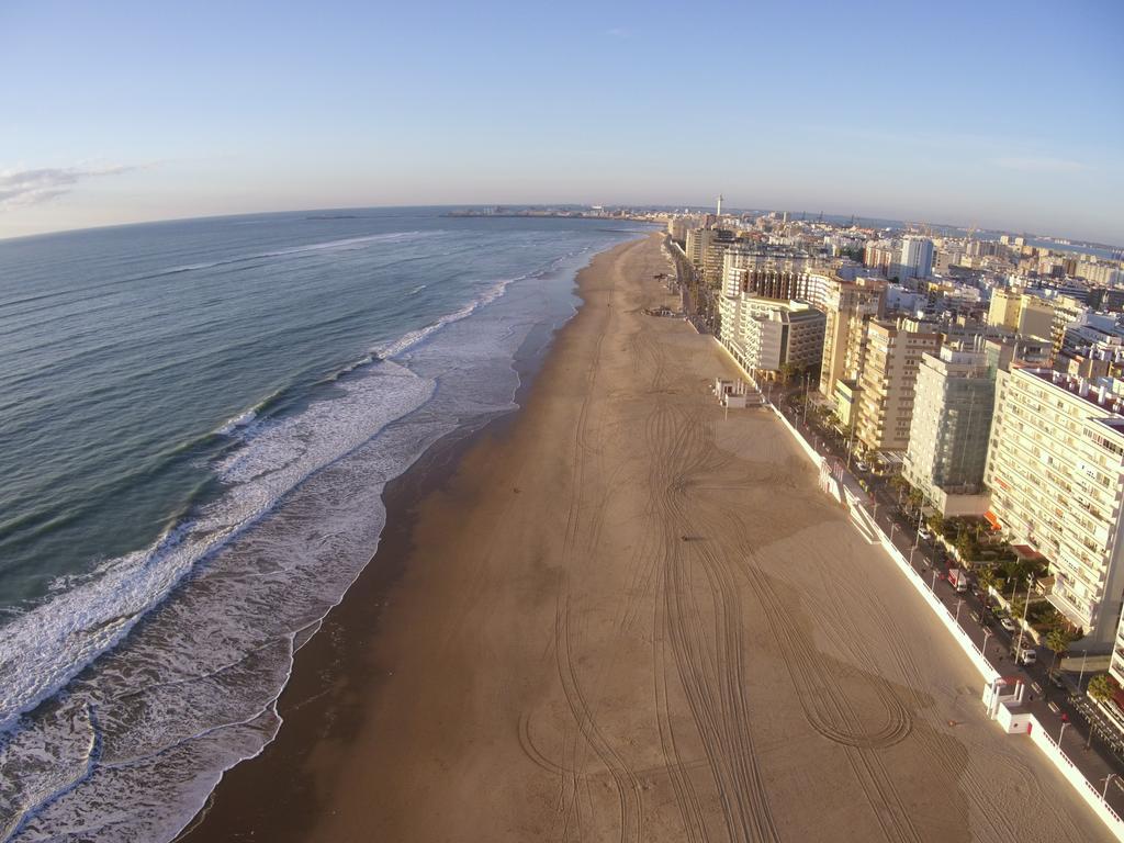 Апартаменти Atico Avda Cadiz Playa Екстер'єр фото